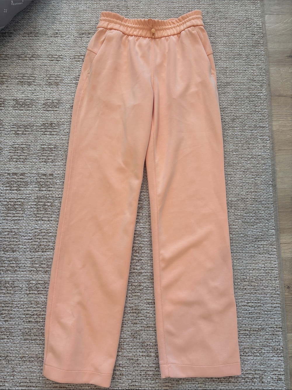 Lululemon Women’s Softstreme High Rise Pant - Size 4, Worn Once